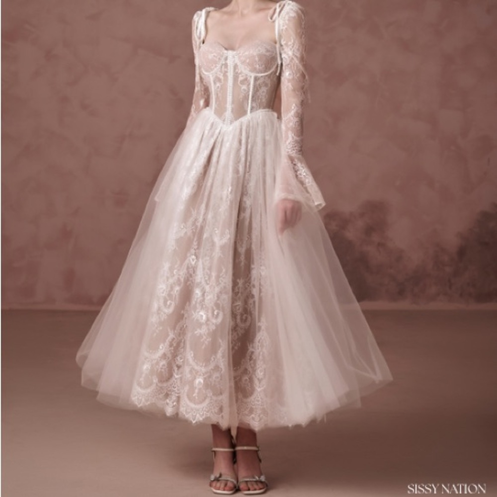 Embroidered Lace White Midi Corset Dress - Picture 4 of 11